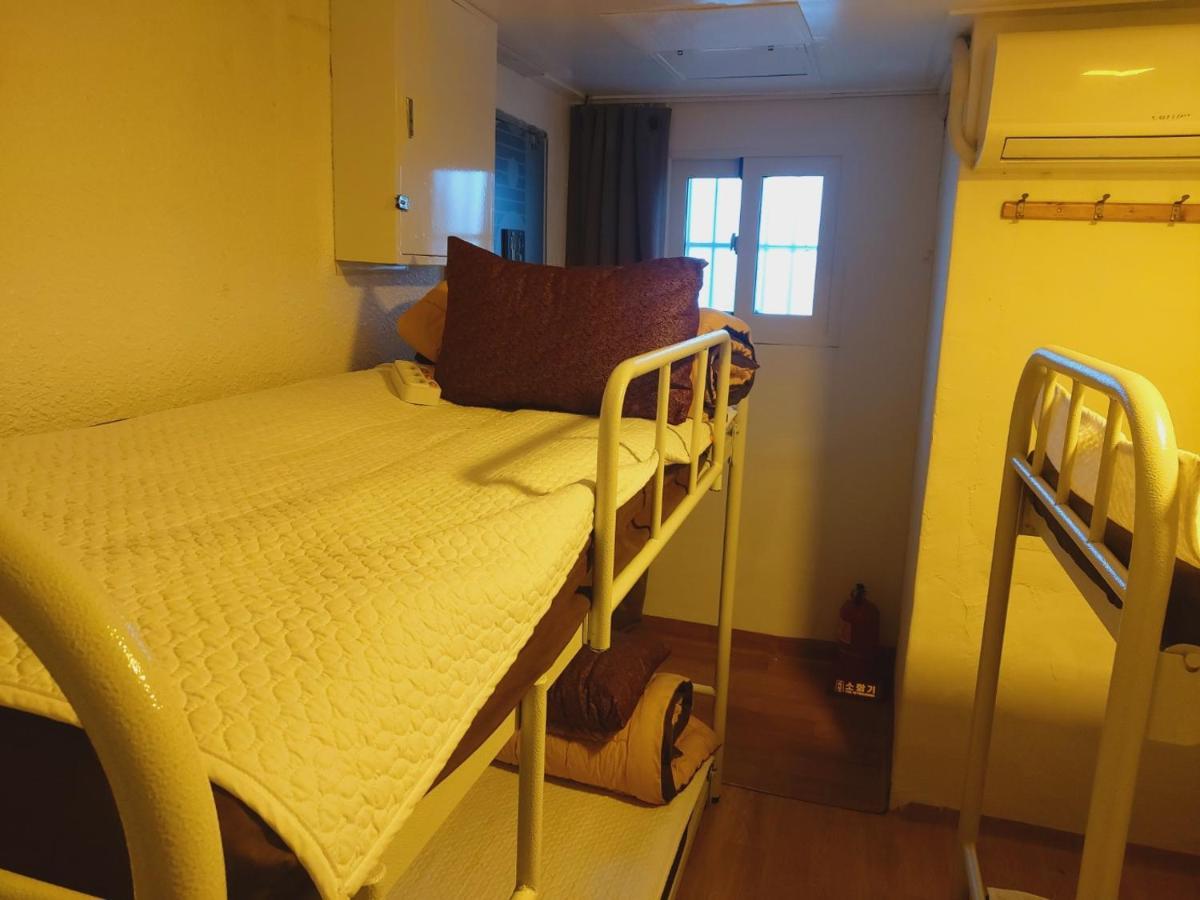 Seoul Guesthouse Foreigners Only Exterior photo